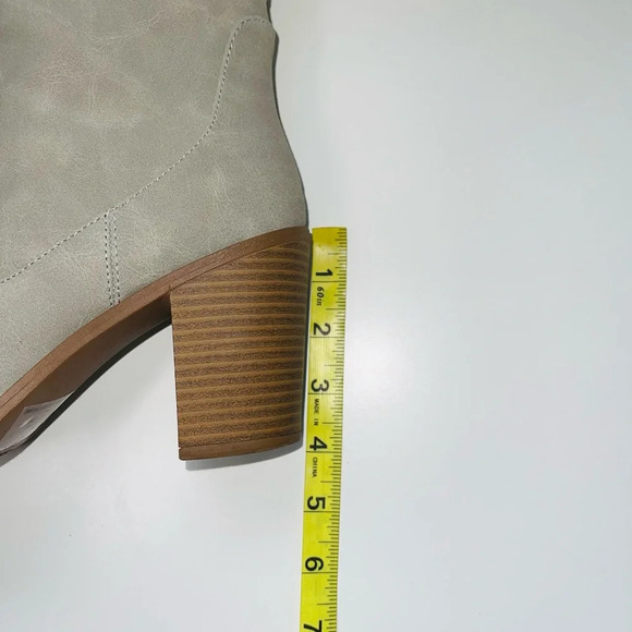 Maurices Addison Mid Ankle Block Heel Booties Taupe Gray 7 Women’s - Picture 8 of 14